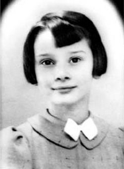 Через 10 лет критики примутся слагать восторженные оды ее таланту вообще, грации в частности и удивительным,