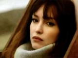 Сейчас красивых актрис десятки, сотни, но красота их какая-то мелкая, незапоминающаяся. Тогда же была Самохина — и все остальные