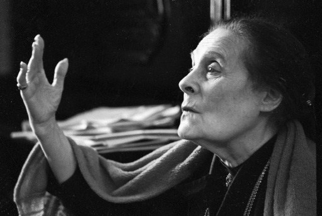 Есть женщины, которые заколдовывают мужчин. Лиля Брик была именно такой женщиной.