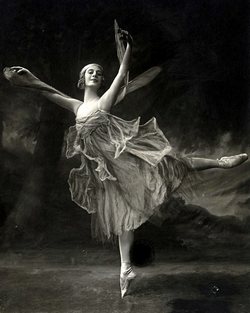 Анна Павлова просто делала свое дело. Но в результате перекроила грядущую историю искусств.