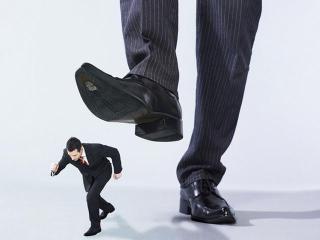 Как вести себя с начальником-самодуром?
