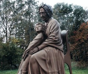 Уже вскоре после смерти Арины Родионовны Яковлевой началась ее идеализация и преувеличение ее роли в творчестве Пушкина