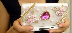 Что подарить любимой женщине, коллеге, подруге?