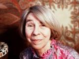 Время не представляло для нее опасности: оно существовало параллельно с ней самой, поскольку ей нужно было запечатлеть его в маленьком красочном овале