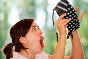 Из любой ситуации есть выход, а уж такое обычное в наше время явление, как экономический кризис, можно вообще использовать как повод для улучшения качества своей жизни.